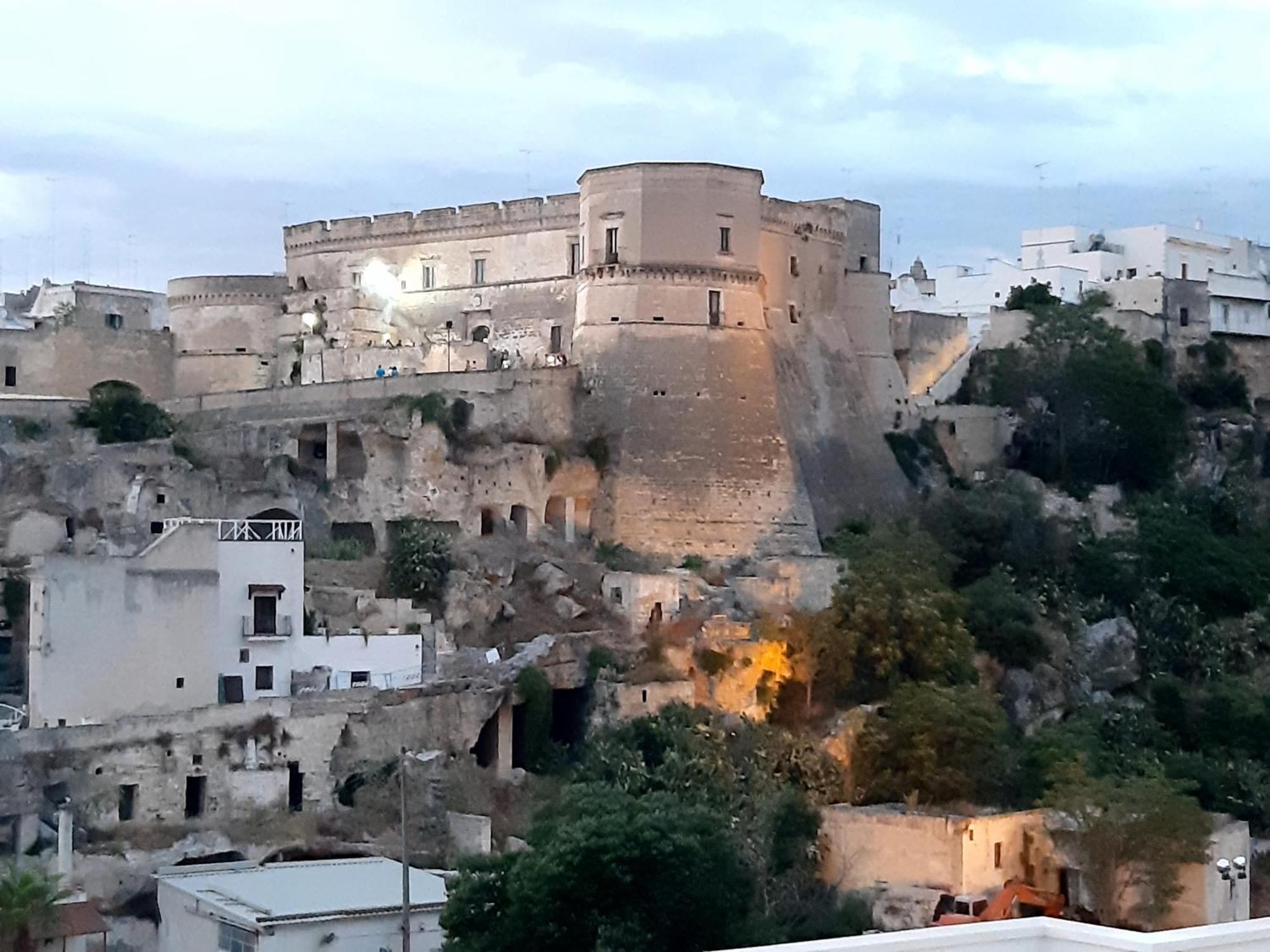 Domus Santi Medici Affittacamere Massafra Εξωτερικό φωτογραφία